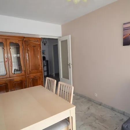 4 Personnes Quartier Riquier Apartament *